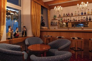 Unclassified image, 2 of 55, button - Hotel Bellevue Wengen (Lauterbrunnen)