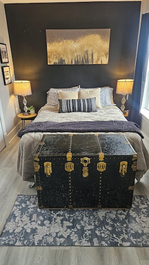 1 bedroom, iron/ironing board, WiFi, bed sheets