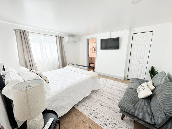 1 bedroom, WiFi, bed sheets