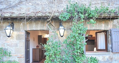 Villa i Noccioli 18 sleeps, swimmingpool, estate