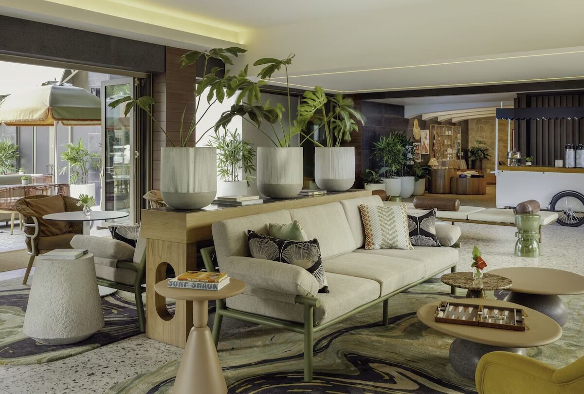 Spacious Waikiki Room Near Beach  Great For Families | Pool - 호놀룰루