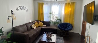 Spacious 3-bedroom house in peaceful North Bergen with AC