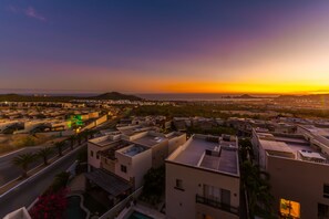 Exterior - Awesome Ocean View, Clubhouse with Gym, Pool and Game Room (Cabo San Lucas)