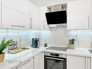Micro-ondas, fogão, cooktop