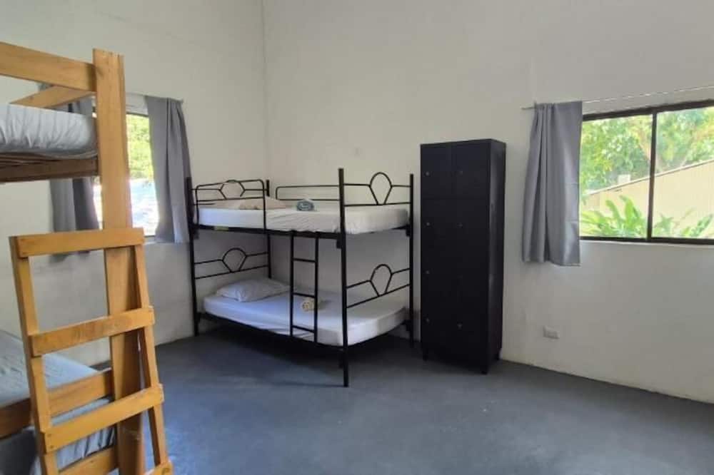 Abacaxi Hostel