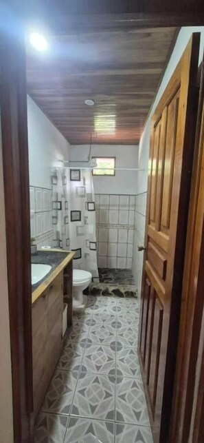 Basic Shared Dormitory - Abacaxi Hostel (Santa Teresa)