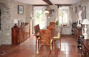 Dining - Maison avec piscine et jacuzzi (Rieux-Minervois)