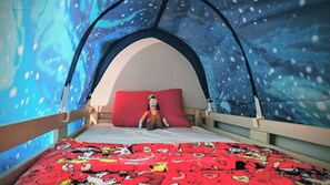 3 slaapkamers, een strijkplank/strijkijzer, wifi, beddengoed