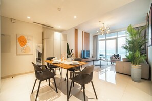 Dining - SettlerHomes, Seaside Lux Marina, Private Beach (Dubai)