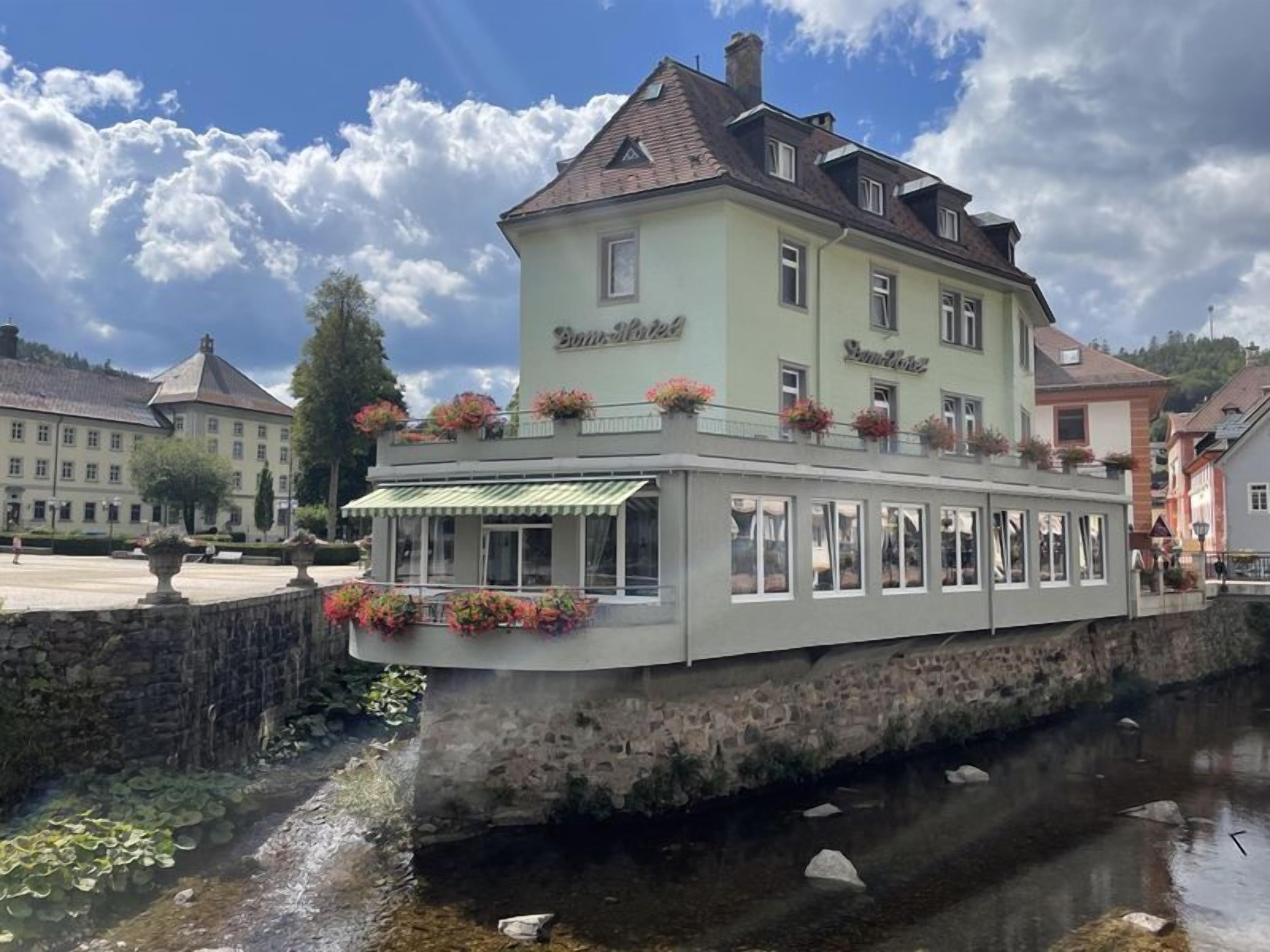 Dom Hotel St.Blasien e.K., (St. Blasien), LHS 00465-Das Haus