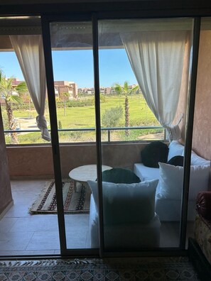 Living area - BEAUTIFUL STUDIO IN MARRAKECH IN A PRESTIGIOUS RESIDENCE (Marrakech)