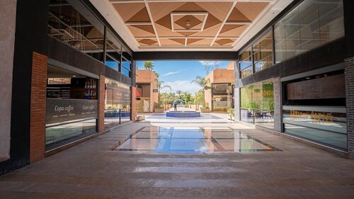 Elegant Apartment with Panoramic View 