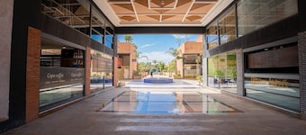 Elegant Apartment with Panoramic View