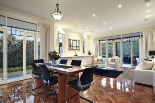 Luxurious Kew House - 5 min walk to cafes and restaurants