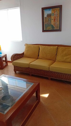Living area - Beachfront Getaway (Cerro Azul)