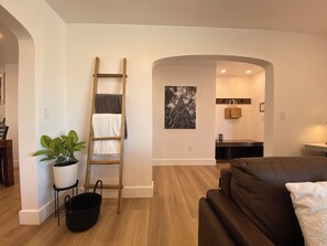 Interior - Newly Renovated 2BR House Just Minutes from Shows, Outlets, Events, and Shopping (Strasburg)