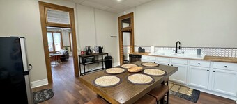 The Attic on Front - Apartment in small town Iowa