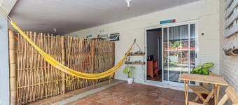 Memora Guesthouse - Suite 160 meters from the beach and 15 minutes from Ilha do Mel (Honey Island).