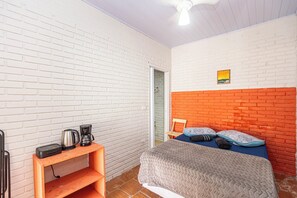 1 chambre, Wi-Fi gratuit, draps fournis
