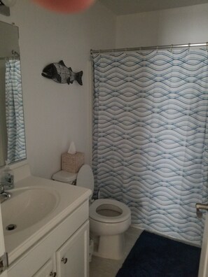 Hair dryer, toilet paper - 2-bedroom condo in lovely Ocean View with nature views. (Ocean View)