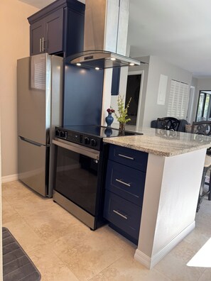 烤箱、炉灶、洗碗机