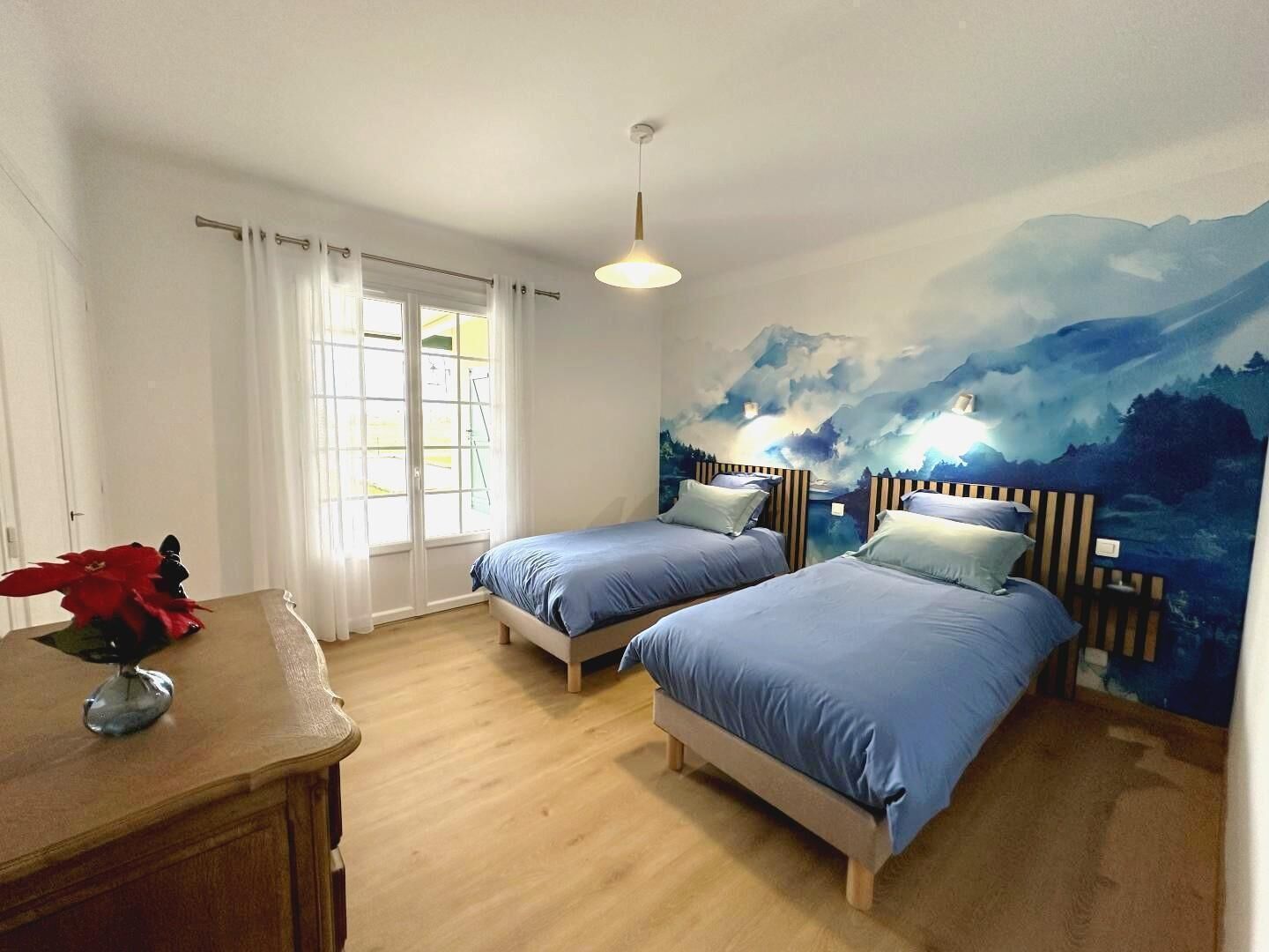 2 dormitorios y Internet