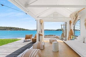 Terrace/patio - Bundeena Sands Barefoot Private Beach Oasis (Bundeena)