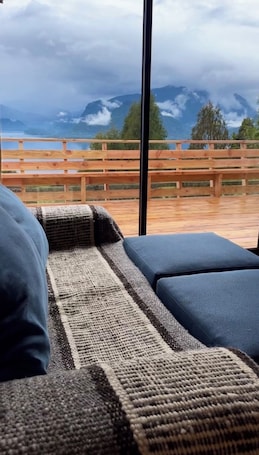 Interior. Cabaña El Tilo - Getaway with a view of Ranco Lake