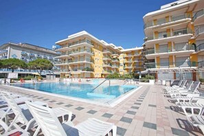 Pool - Holiday apartment mit Klimaanlage und Balkon (Lido di Jesolo)