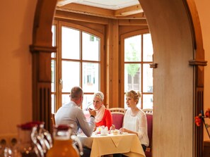 Ảnh chưa phân loại, 3 trong số 44 ảnh, nút