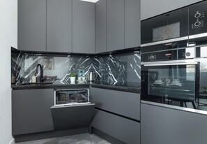 Fridge, microwave, oven, stovetop - Hanza Tower Studio 309 (Szczecin)