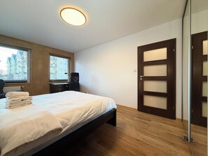 1 bedroom, iron/ironing board, WiFi, bed sheets - Hłaski Urban Cozy Apartment (Wrocław)