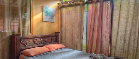 4 habitaciones, internet y ropa de cama