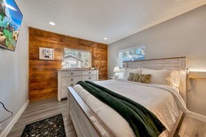 3 bedrooms, iron/ironing board, WiFi, bed sheets - Tahoe Pines Cabin | Sauna + Shuttle + EV (South Lake Tahoe)