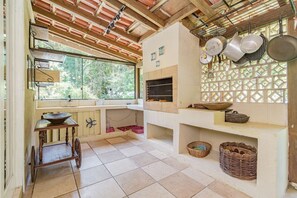 House | 3 bedrooms - Casa em Condom nio com Piscina e rea Gourmet (Garopaba)