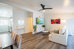 Double Room, Non Smoking | Living area - Dwell Tranquil Stay with Pool and Gym (Scottsdale)