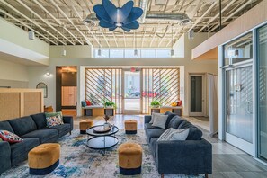 Unclassified image, 2 of 15, button - Dwell Tranquil Stay with Pool and Gym (Scottsdale)