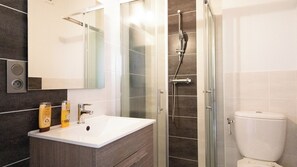 Unclassified image, 4 of 6, button - Carnot Suites - Studio 3 (Le Puy)