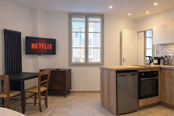 Immagine non classificata, 1 di 6, pulsante