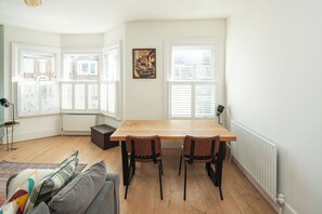 Interior - Bright 1BR Retreat Near Hilly Fields (London)