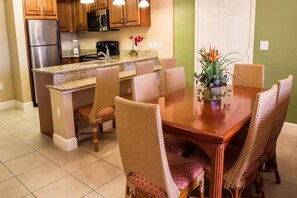 Unclassified image, 5 of 9, button - FIFA World Cup Family Escape – 1BR/1BA Deluxe Villa, Balcony & Jacuzzi – Orlando (Orlando)