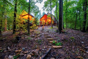 Exterior - Nova Creek View Lodge - Hot Tub/Firepit/Sleeps 18 (Broken Bow)