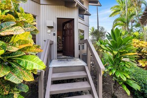 Exterior detail - Experience ocean views at KK2402 Hale Lokahi, a 2-bedroom condo in Keauhou. (Kailua Kona)