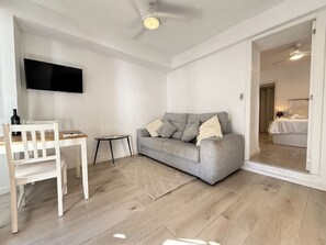 Immagine non classificata, 4 di 16, pulsante