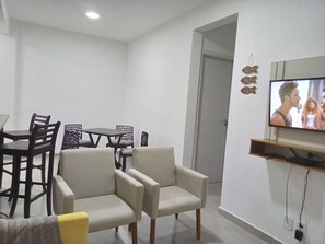 Interior - Durei Refuge: Ideal for remote work with fast Wi-Fi! (Paraty)