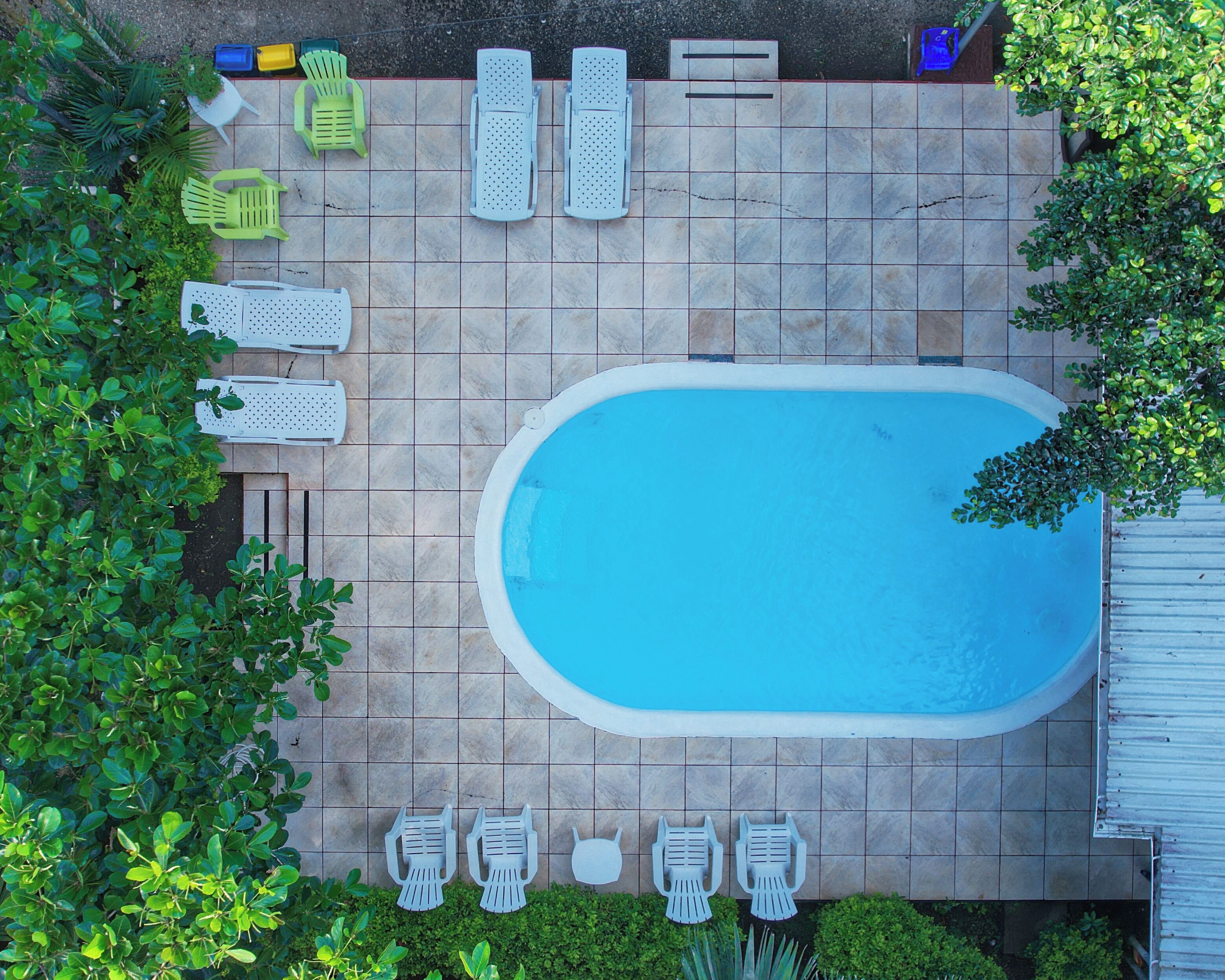 15 kolam renang terbuka 