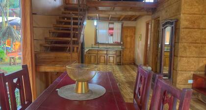 casa madera black beach