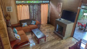 Living area - casa madera black beach (Puerto Viejo de Talamanca)