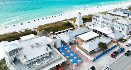 Carriage House Less Than 75 Feet From Seaside Beach | Little Dipper