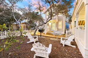 Terrace/patio - Carriage House Less Than 75 Feet From Seaside Beach | Little Dipper (Santa Rosa Beach)
